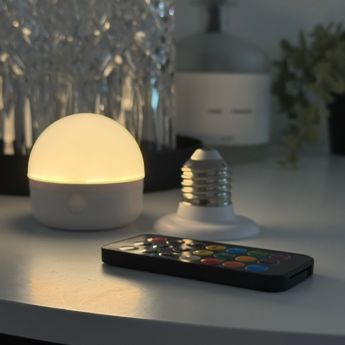 Magnetische LED-Lampe mit Fernbedienung